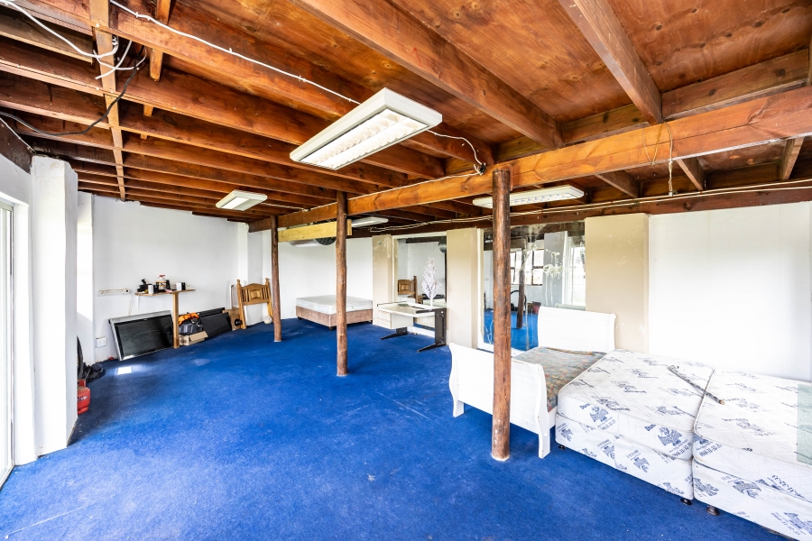 6 Bedroom Property for Sale in Kaysers Beach Eastern Cape